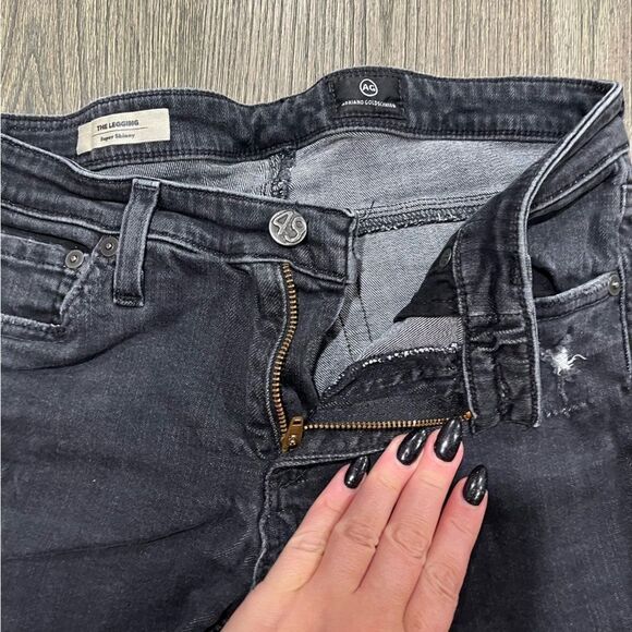 AG Adriano Goldschmied Jeans The Legging Super Skinny Distressed Black Size 27R - Picture 6 of 12
